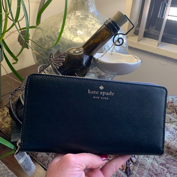 Authentic KATE SPADE Smooth leather accordion large wallet - Picture 2 of 10